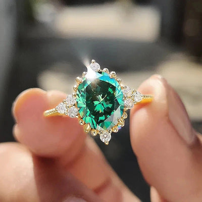 Fashion Ring Women's Retro Luxury